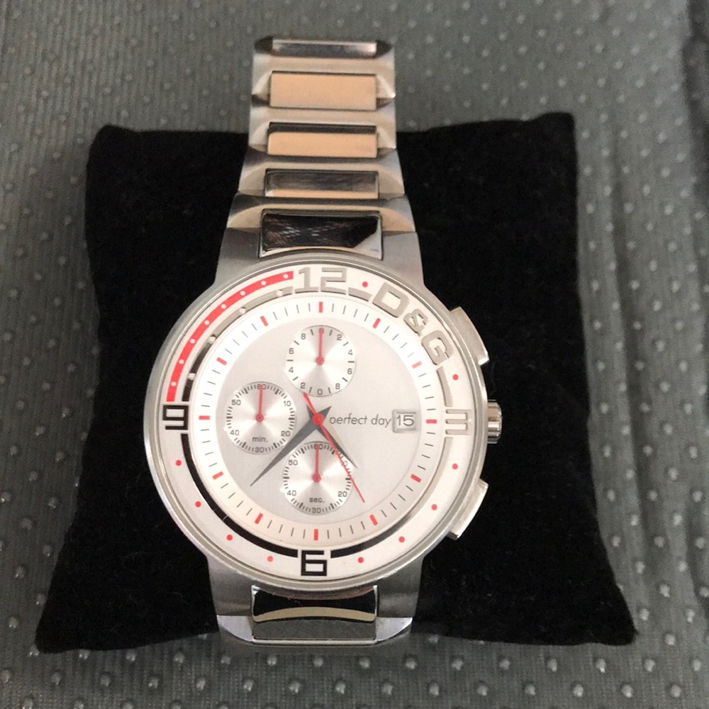 Men’s White D&G Time watch